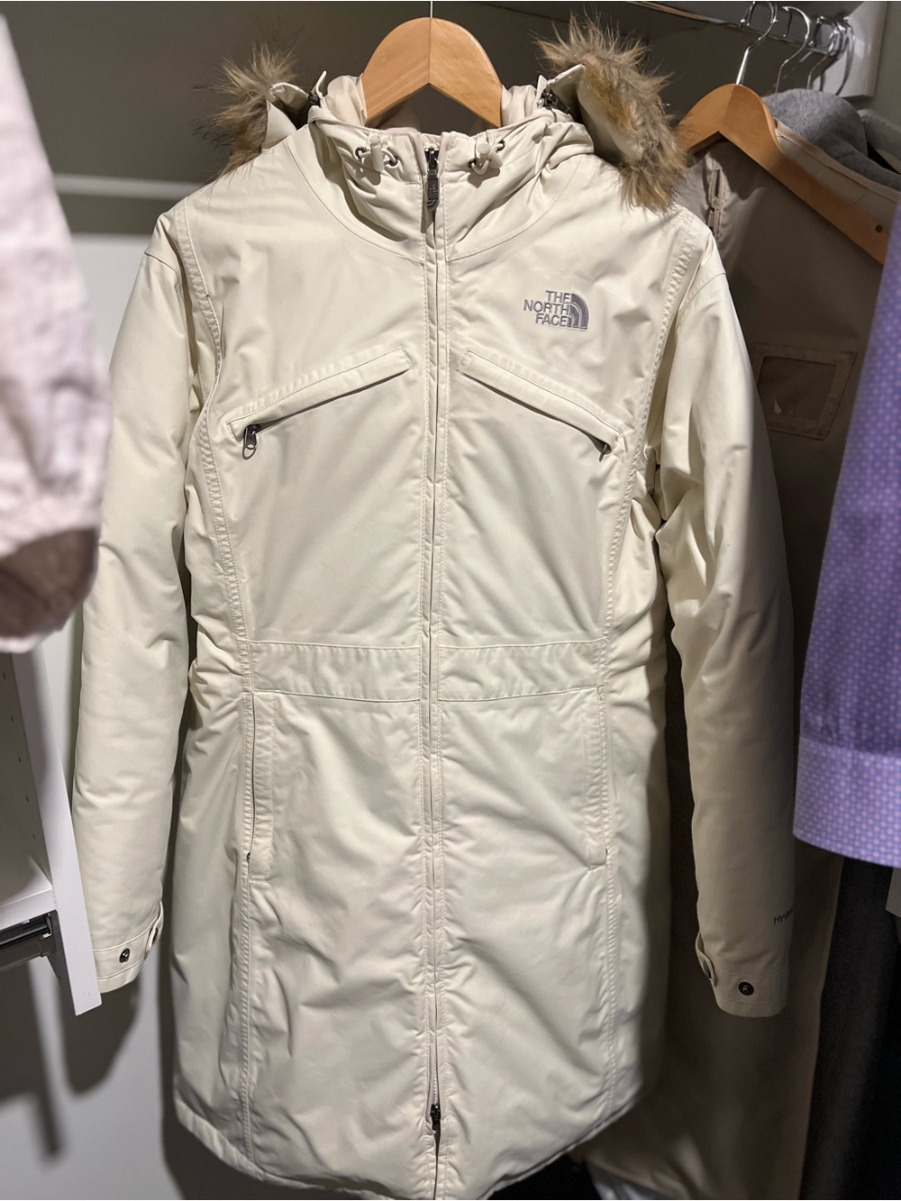 The North Face Women's Cream Hooded Insulated Ski Parka